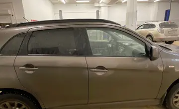 Mitsubishi ASX 2010 года за 5 000 000 тг. в Актобе фото 4