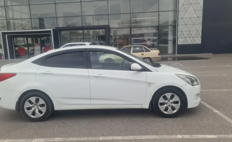 Hyundai Accent 2015 года за 6 000 000 тг. в Шымкент фото 4