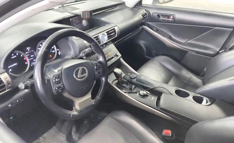 Lexus IS 2015 года за 12 000 000 тг. в Астана фото 5