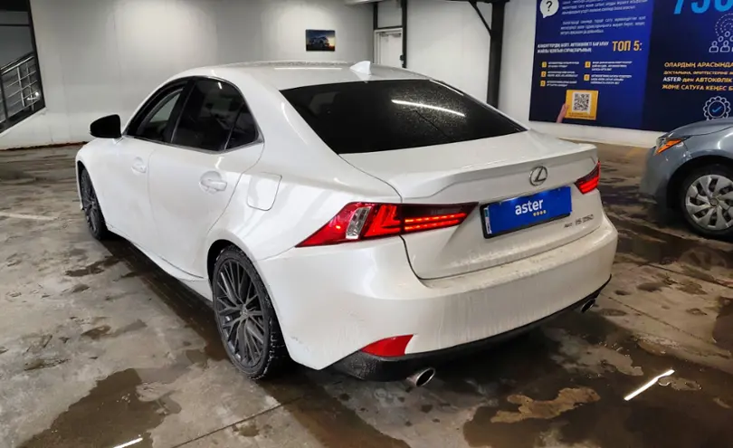 Lexus IS 2015 года за 12 000 000 тг. в Астана фото 4