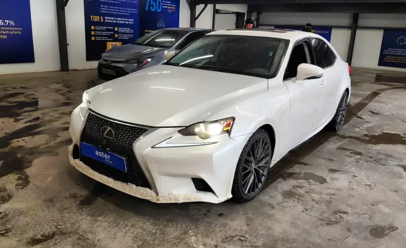 Lexus IS 2015 года за 12 000 000 тг. в Астана