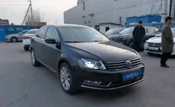 Volkswagen Passat 2011 года за 5 500 000 тг. в Шымкент фото 2