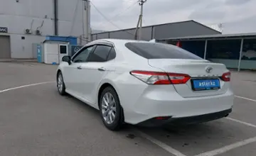 Toyota Camry 2018 года за 13 500 000 тг. в Шымкент фото 4