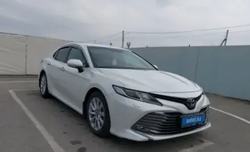 Toyota Camry 2018 года за 13 500 000 тг. в Шымкент фото 2