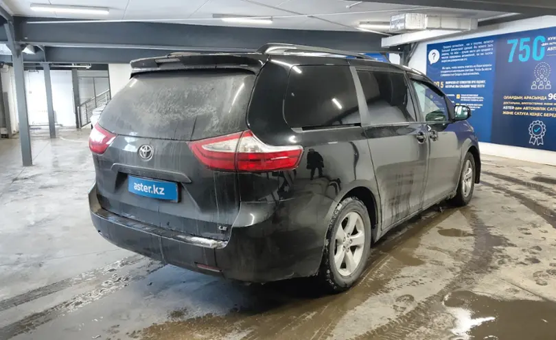 Toyota Sienna 2017 года за 12 500 000 тг. в Астана фото 3