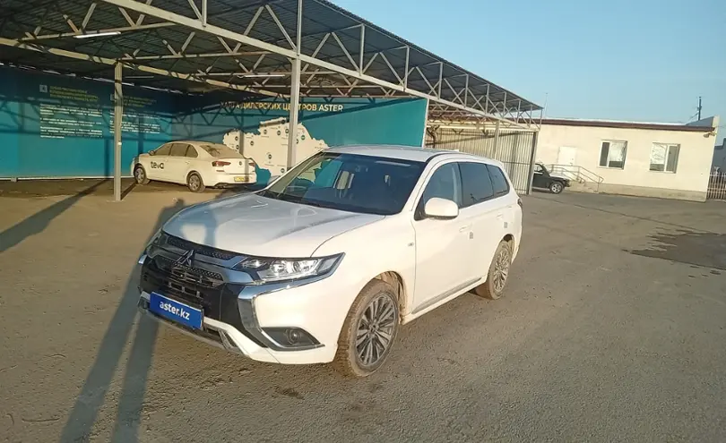 Mitsubishi Outlander 2022 года за 11 090 331 тг. в Кызылорда