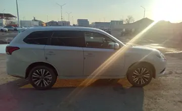 Mitsubishi Outlander 2022 года за 11 090 331 тг. в Кызылорда фото 4