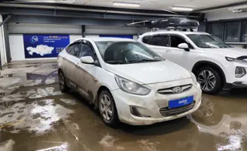 Hyundai Accent 2014 года за 5 000 000 тг. в Астана фото 2