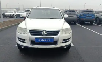 Volkswagen Touareg 2007 года за 5 500 000 тг. в Алматы фото 2