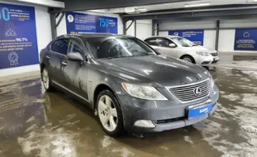 Lexus LS 2007 года за 5 000 000 тг. в Астана фото 2