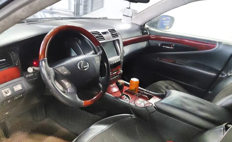 Lexus LS 2007 года за 5 000 000 тг. в Астана фото 5