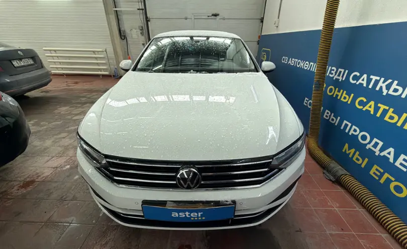 Volkswagen Passat 2021 года за 12 000 000 тг. в Астана фото 2