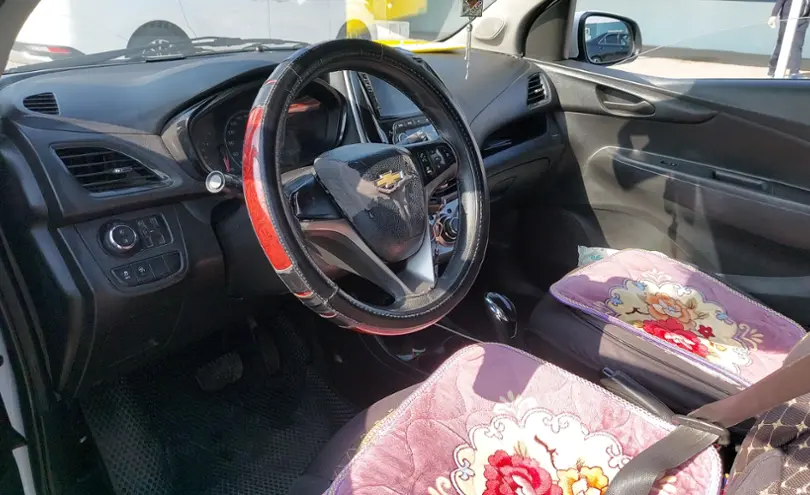 Chevrolet Spark 2018 года за 3 800 000 тг. в Шымкент фото 5