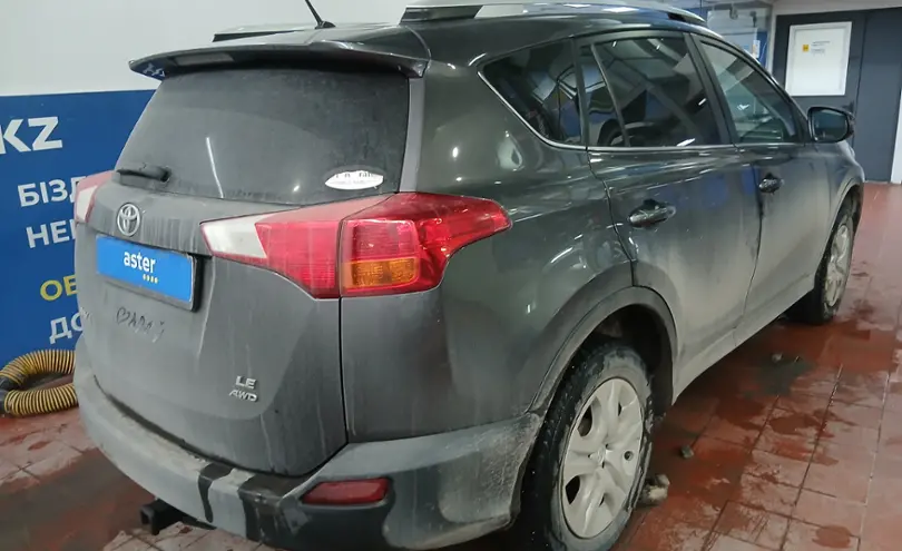 Toyota RAV4 2015 года за 10 000 000 тг. в Астана фото 5
