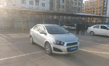 Chevrolet Aveo 2014 года за 2 950 000 тг. в Алматы фото 2