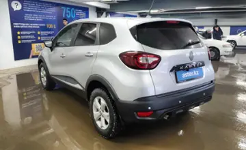 Renault Kaptur 2020 года за 7 500 000 тг. в Астана фото 4