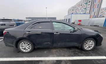 Toyota Camry 2014 года за 10 000 000 тг. в Алматы фото 4