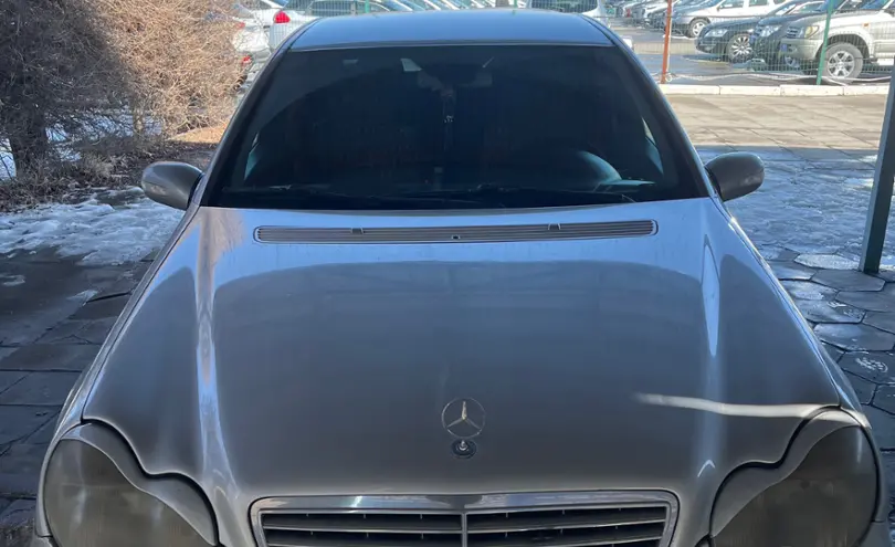 Mercedes-Benz C-Класс 2000 года за 3 500 000 тг. в Талдыкорган фото 2