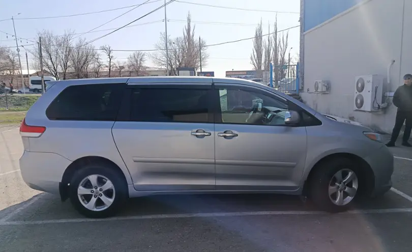 Toyota Sienna 2010 года за 9 200 000 тг. в Тараз фото 4