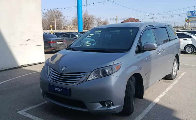 Toyota Sienna 2010 года за 9 200 000 тг. в Тараз