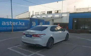Toyota Camry 2019 года за 14 000 000 тг. в Алматы фото 3