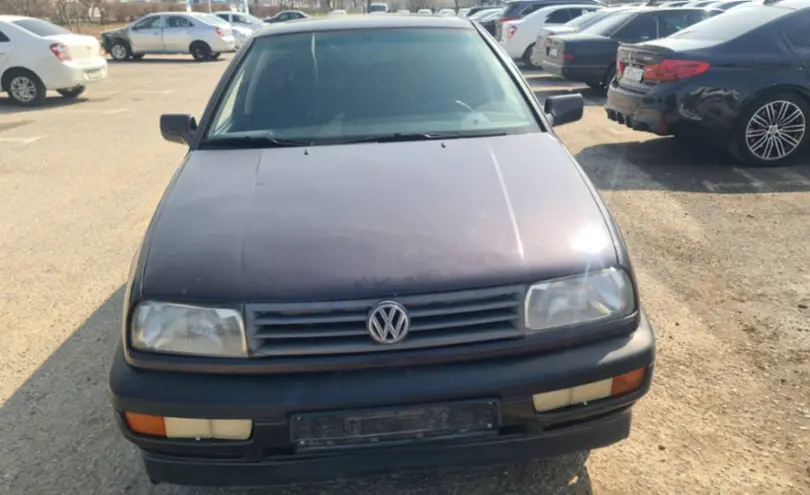 Volkswagen Vento 1993 года за 1 500 000 тг. в Шымкент фото 2