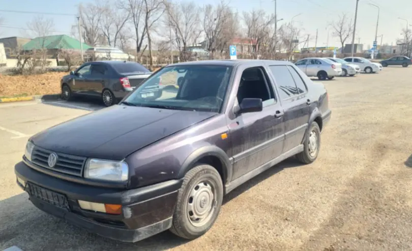 Volkswagen Vento 1993 года за 1 500 000 тг. в Шымкент