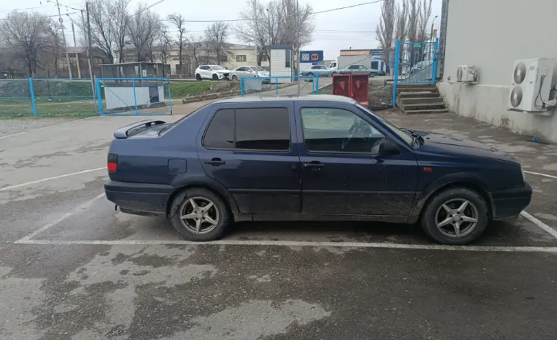 Volkswagen Vento 1994 года за 2 000 000 тг. в Тараз фото 4