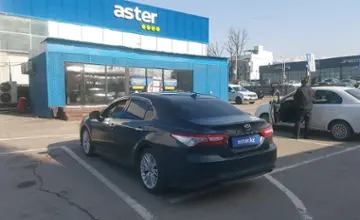 Toyota Camry 2018 года за 12 000 000 тг. в Алматы фото 4