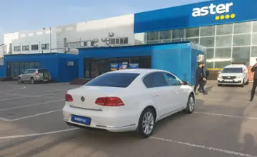 Volkswagen Passat 2014 года за 7 000 000 тг. в Алматы фото 3