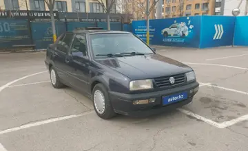 Volkswagen Vento 1992 года за 1 300 000 тг. в Алматы фото 2