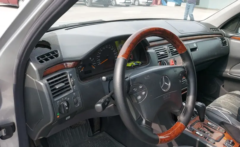 Mercedes-Benz E-Класс 1999 года за 3 500 000 тг. в Шымкент фото 5