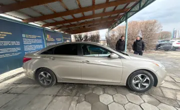 Hyundai Sonata 2010 года за 6 500 000 тг. в Талдыкорган фото 4