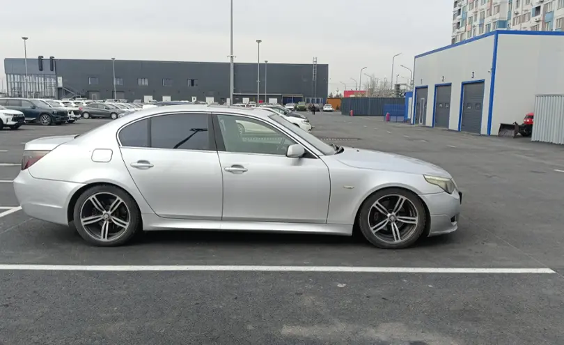 BMW 5 серии 2004 года за 6 000 000 тг. в Алматы фото 4
