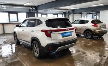 Kia Seltos 2023 года за 10 000 000 тг. в Астана фото 4