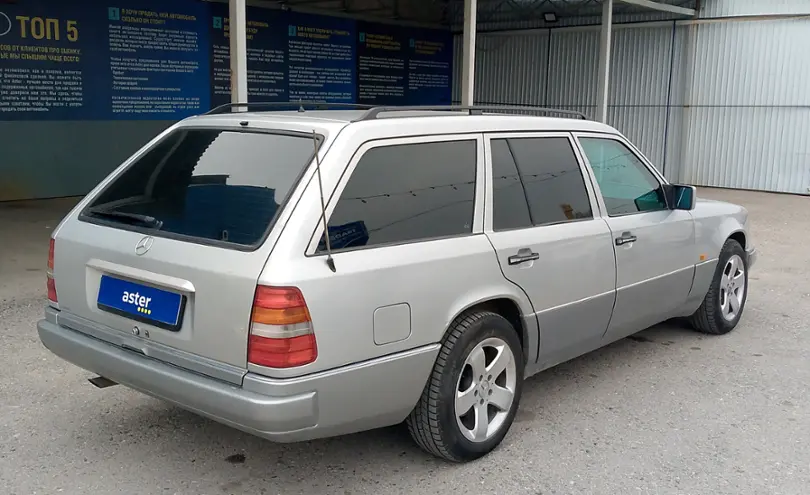 Mercedes-Benz E-Класс 1994 года за 2 400 000 тг. в Тараз фото 5