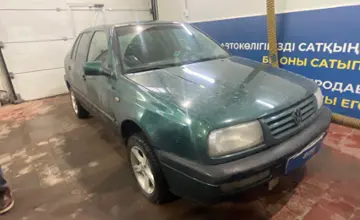 Volkswagen Vento 1997 года за 1 300 000 тг. в Астана фото 3