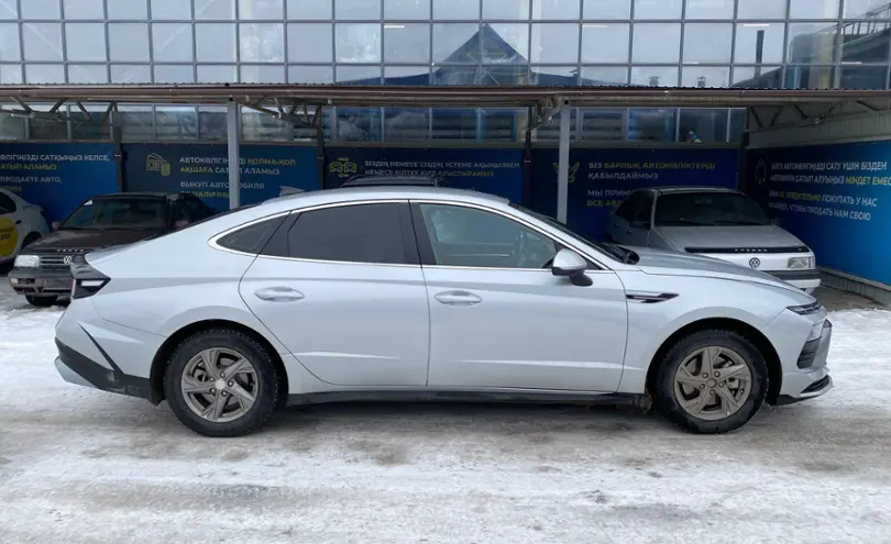 Hyundai Sonata 2024 года за 13 000 000 тг. в Караганда фото 4