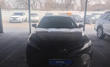 Toyota Camry 2020 года за 13 000 000 тг. в Алматы фото 2