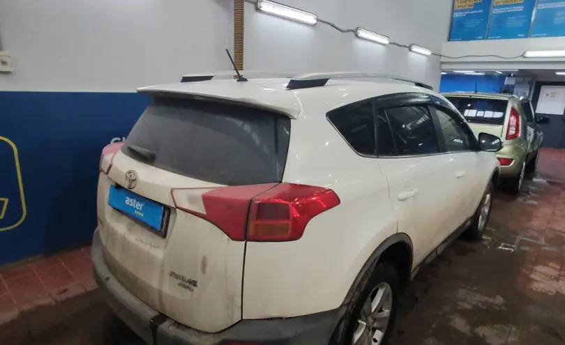 Toyota RAV4 2013 года за 10 000 000 тг. в Астана фото 5