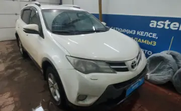 Toyota RAV4 2013 года за 10 000 000 тг. в Астана фото 3
