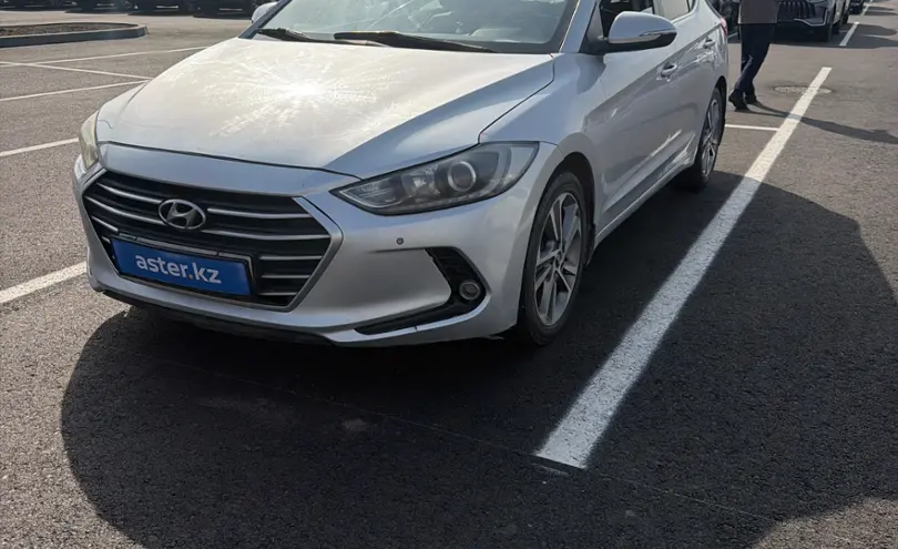 Hyundai Elantra 2018 года за 6 500 000 тг. в Алматы
