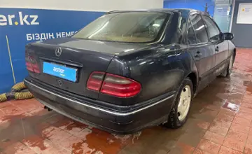 Mercedes-Benz E-Класс 2000 года за 2 900 000 тг. в Астана