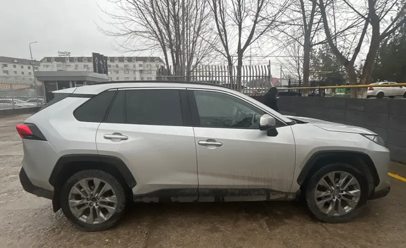 Toyota RAV4 2020 года за 15 000 000 тг. в Шымкент фото 4