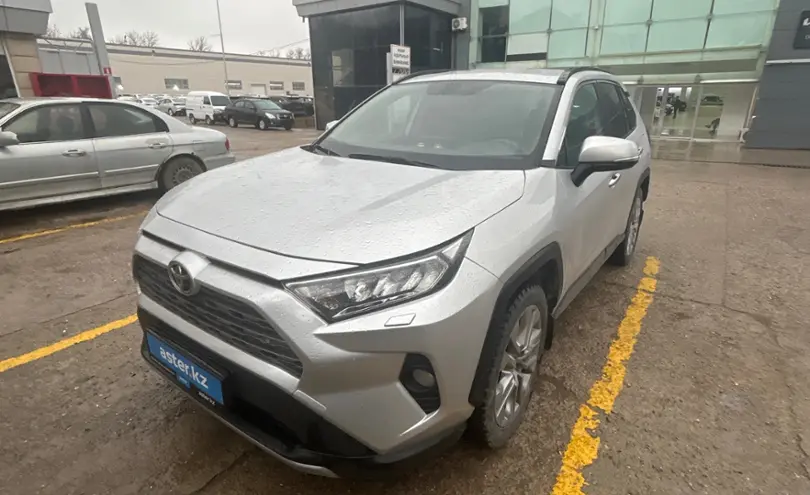 Toyota RAV4 2020 года за 15 000 000 тг. в Шымкент