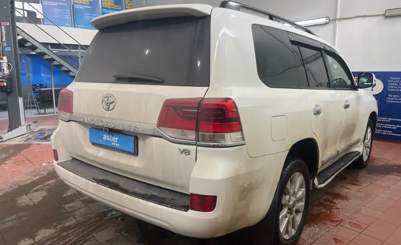 Toyota Land Cruiser 2007 года за 19 000 000 тг. в Астана фото 5
