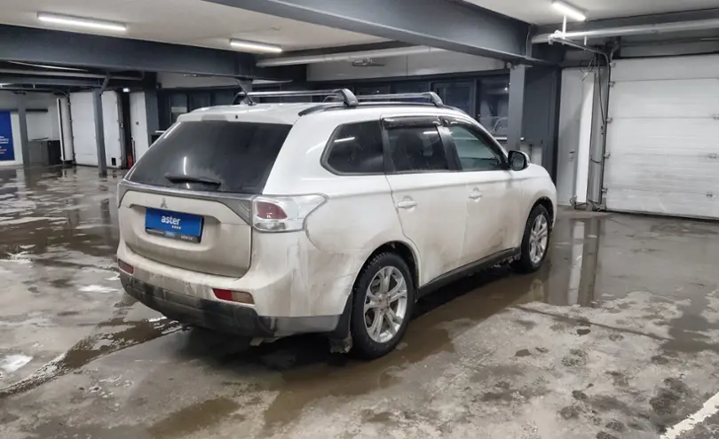 Mitsubishi Outlander 2013 года за 8 300 000 тг. в Астана фото 3