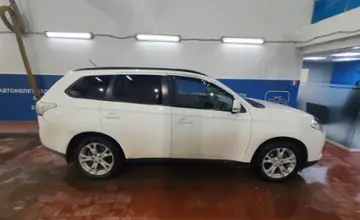 Mitsubishi Outlander 2013 года за 6 000 000 тг. в Астана фото 4
