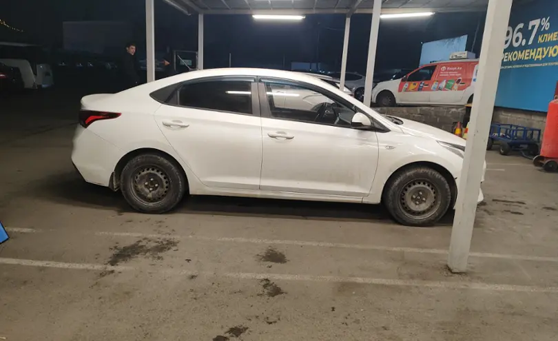 Hyundai Accent 2019 года за 7 000 000 тг. в Алматы фото 4