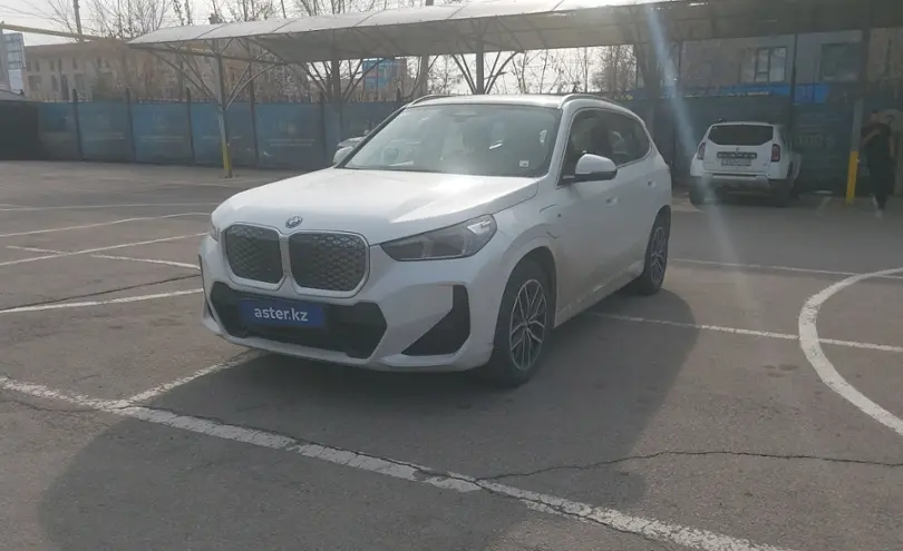 BMW iX 2025 года за 17 500 000 тг. в Алматы